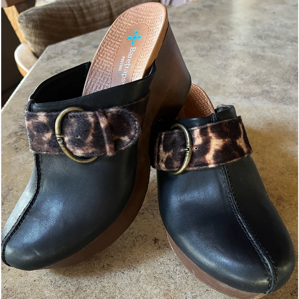 Baretraps posture clog NWT